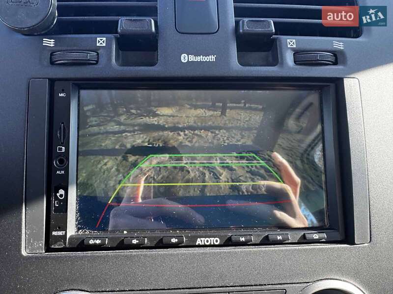 Хетчбек Nissan Leaf 2015 в Києві