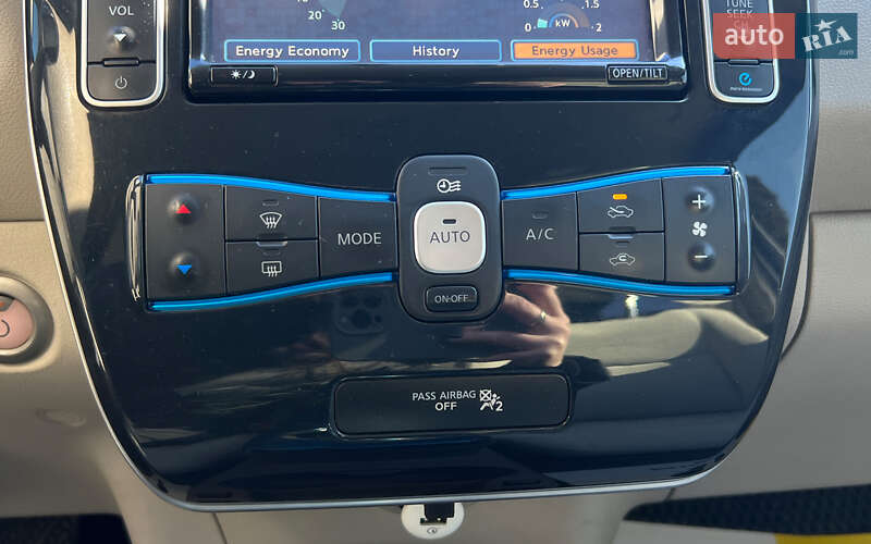 Хэтчбек Nissan Leaf 2011 в Львове фото 15 Хэтчбек Nissan Leaf 2011 в Львове