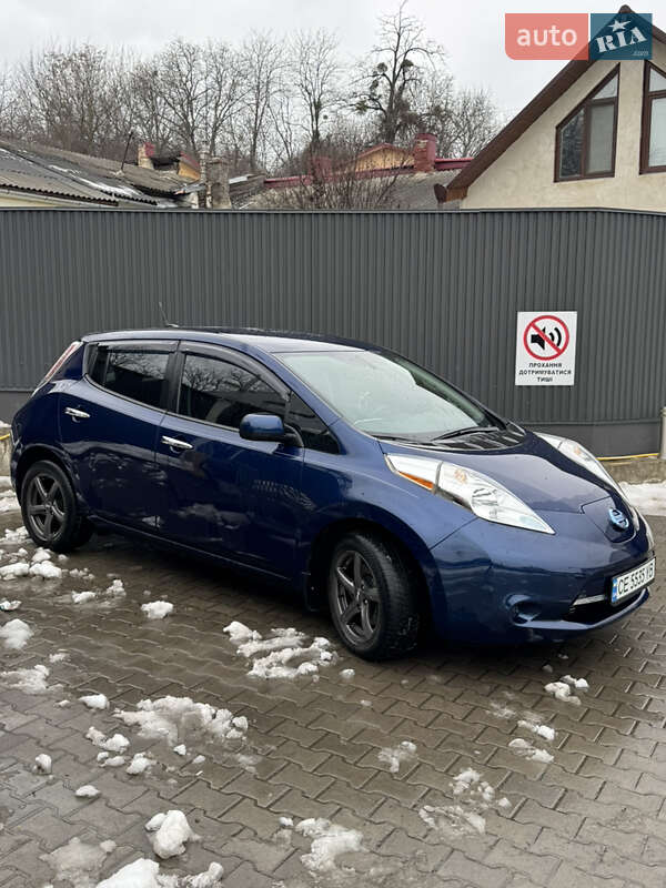 Хэтчбек Nissan Leaf 2016 в Черновцах