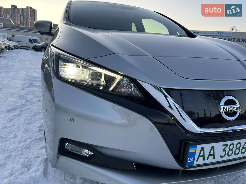 Хетчбек Nissan Leaf 2018 в Києві