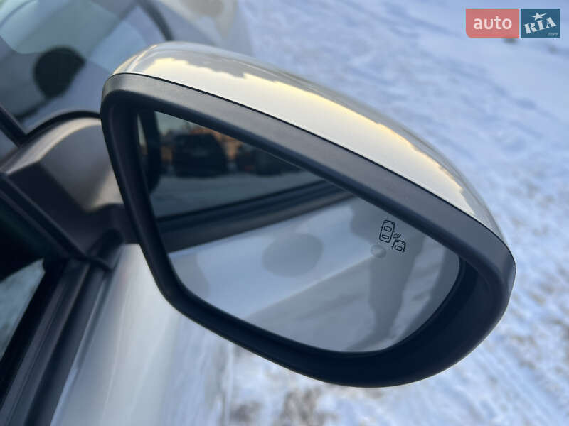 Хетчбек Nissan Leaf 2018 в Києві