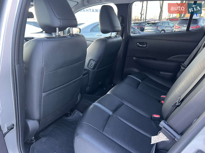 Хетчбек Nissan Leaf 2018 в Києві