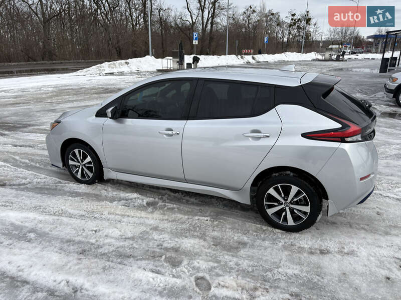 Хэтчбек Nissan Leaf 2021 в Тараще фото 3 Хэтчбек Nissan Leaf 2021 в Тараще