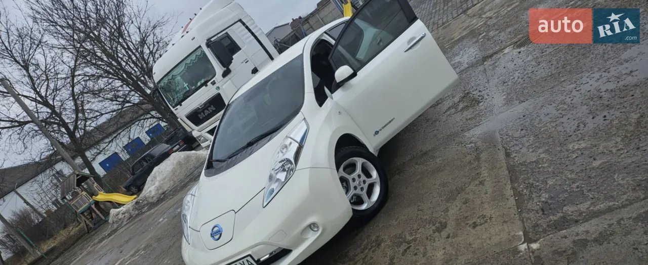 2016 Nissan Leaf - мініатюра 11