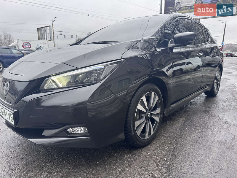 Хэтчбек Nissan Leaf 2022 в Днепре фото 3 Хэтчбек Nissan Leaf 2022 в Днепре