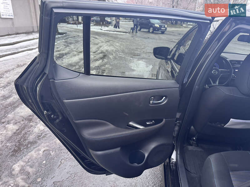 Хэтчбек Nissan Leaf 2022 в Днепре фото 19 Хэтчбек Nissan Leaf 2022 в Днепре