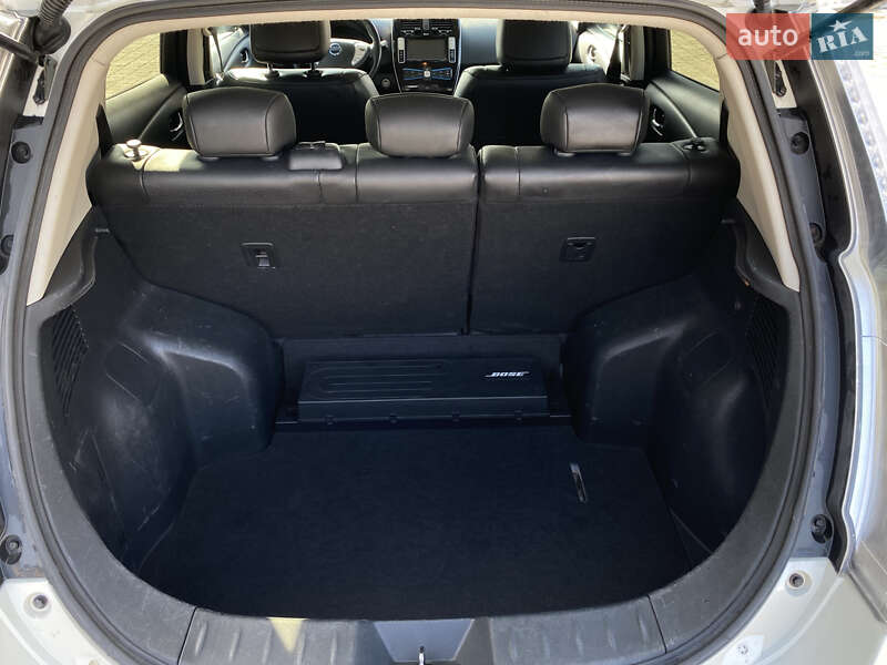 Хэтчбек Nissan Leaf 2016 в Ивано-Франковске