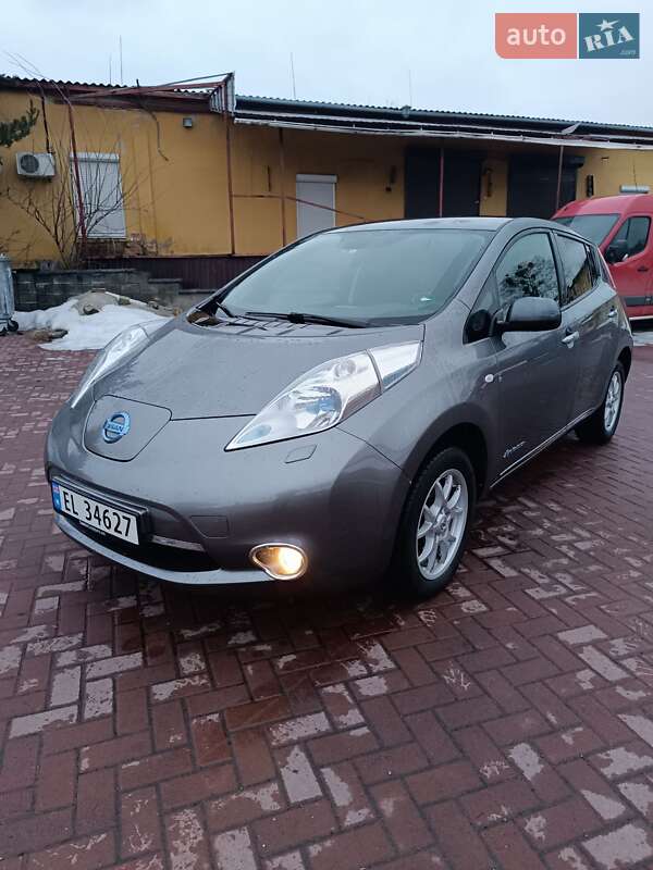 Хэтчбек Nissan Leaf 2014 в Ровно