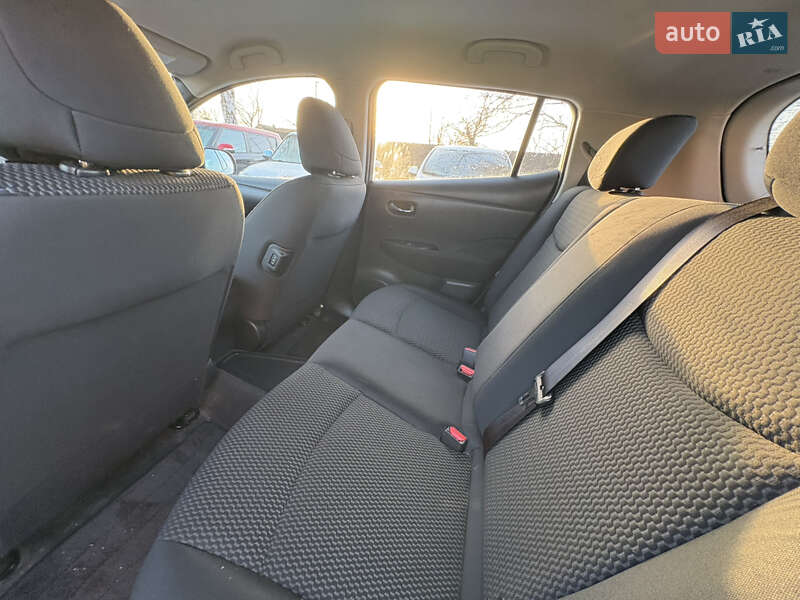 Хетчбек Nissan Leaf 2013 в Луцьку фото 21 Хетчбек Nissan Leaf 2013 в Луцьку