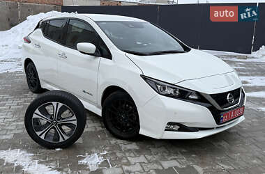 Хэтчбек Nissan Leaf 2018 в Тернополе