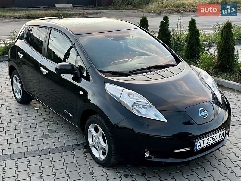 Хэтчбек Nissan Leaf 2015 в Ивано-Франковске