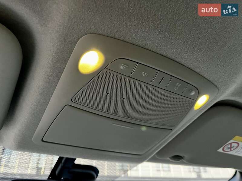 Хэтчбек Nissan Leaf 2015 в Ивано-Франковске