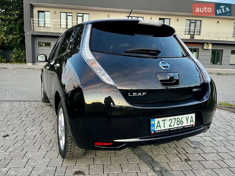 Хэтчбек Nissan Leaf 2015 в Ивано-Франковске