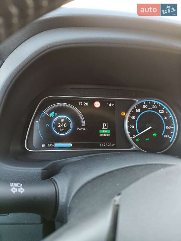 Хетчбек Nissan Leaf 2018 в Мостиській