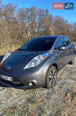 Хэтчбек Nissan Leaf 2014 в Днепре