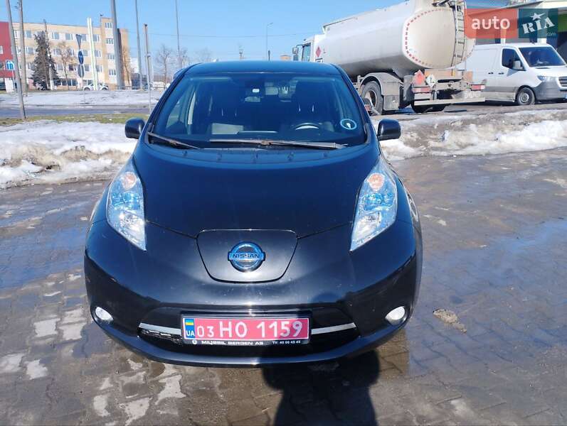 Хетчбек Nissan Leaf 2014 в Києві