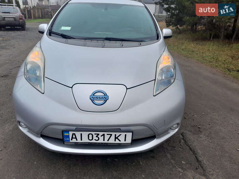 Хетчбек Nissan Leaf 2013 в Броварах