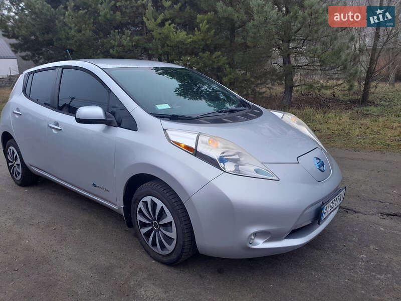 Хетчбек Nissan Leaf 2013 в Броварах