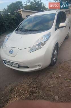 Хэтчбек Nissan Leaf 2014 в Одессе