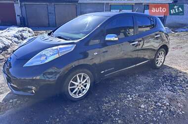 Хетчбек Nissan Leaf 2013 в Переяславі