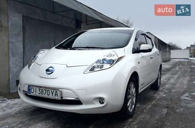 Хетчбек Nissan Leaf 2015 в Кам'янець-Подільському