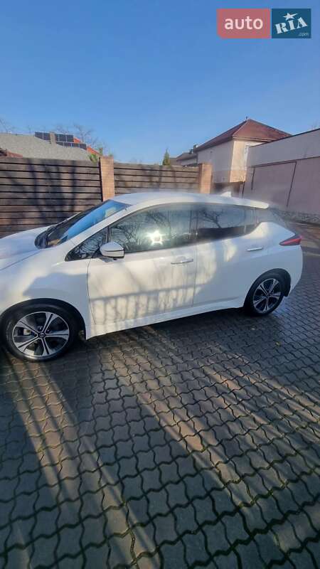 Хэтчбек Nissan Leaf 2020 в Одессе