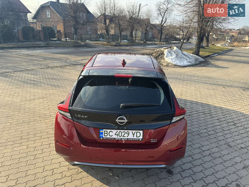 Хетчбек Nissan Leaf 2024 в Шептицькому