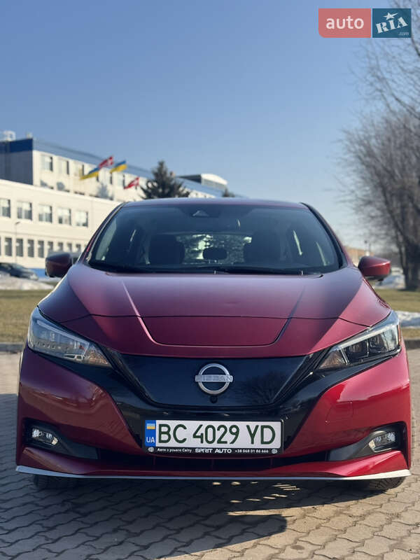 Хетчбек Nissan Leaf 2024 в Шептицькому