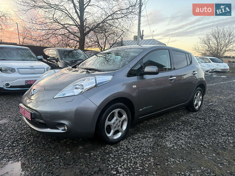 Хетчбек Nissan Leaf 2016 в Луцьку