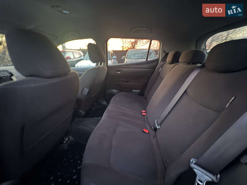 Хетчбек Nissan Leaf 2016 в Луцьку