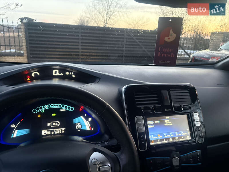 Хетчбек Nissan Leaf 2016 в Луцьку