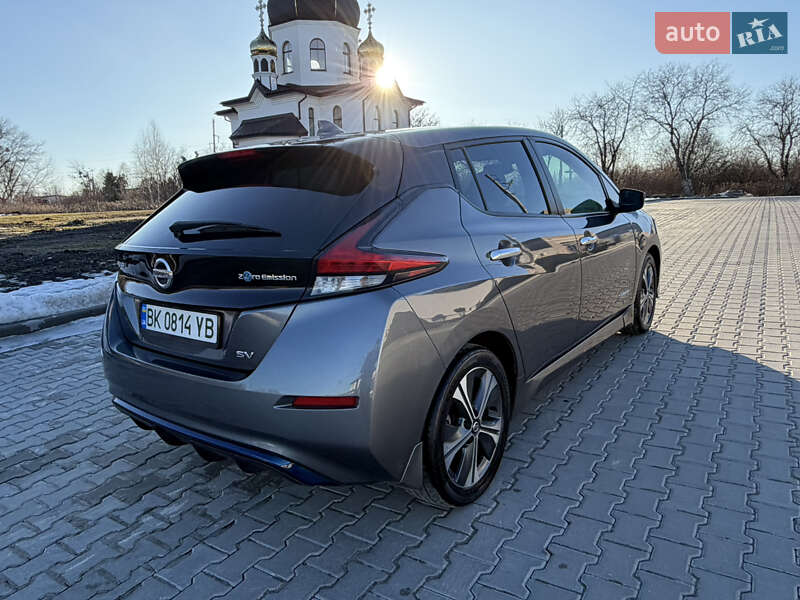 Хэтчбек Nissan Leaf 2018 в Ровно