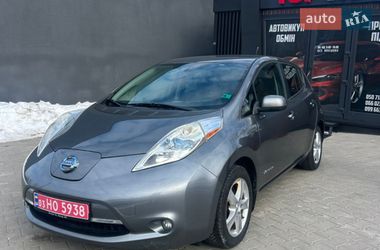 Хетчбек Nissan Leaf 2015 в Чернівцях