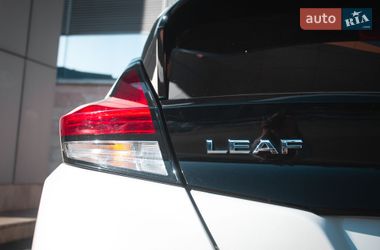 Хетчбек Nissan Leaf 2020 в Києві
