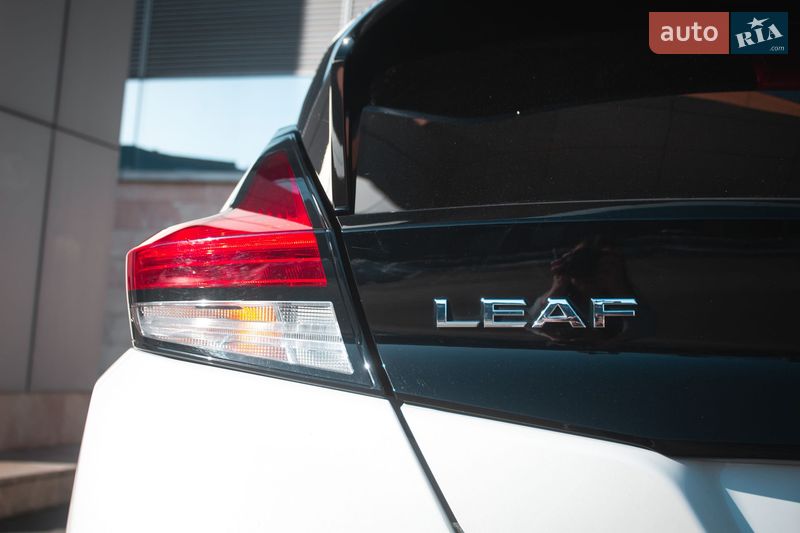 Хетчбек Nissan Leaf 2020 в Києві