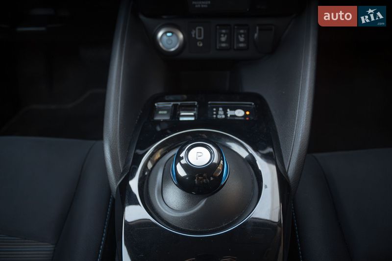 Хетчбек Nissan Leaf 2020 в Києві