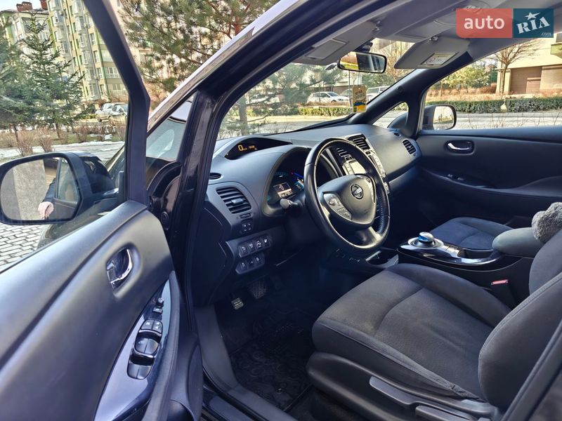 Хэтчбек Nissan Leaf 2014 в Ивано-Франковске