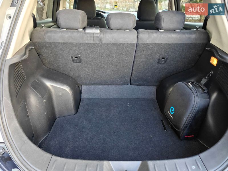 Хэтчбек Nissan Leaf 2014 в Ивано-Франковске