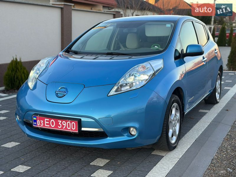 Хэтчбек Nissan Leaf 2011 в Ужгороде
