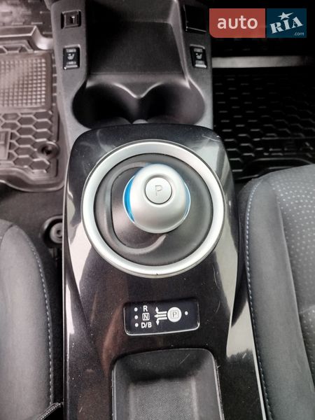 Хетчбек Nissan Leaf 2016 в Житомирі