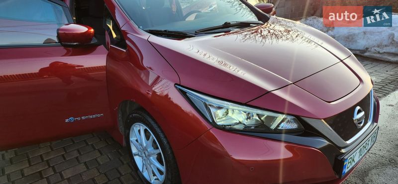 Хэтчбек Nissan Leaf 2018 в Ровно