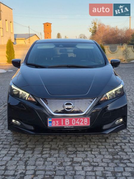 Хетчбек Nissan Leaf 2018 в Золочеві