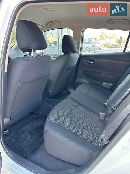 Хэтчбек Nissan Leaf 2016 в Киеве