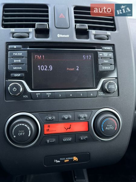 Хэтчбек Nissan Leaf 2016 в Киеве