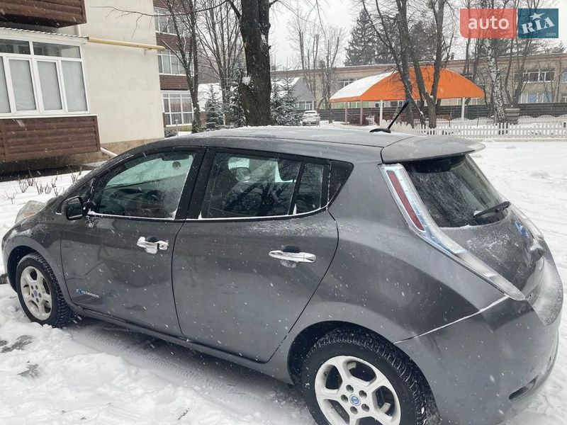 Хетчбек Nissan Leaf 2014 в Києві