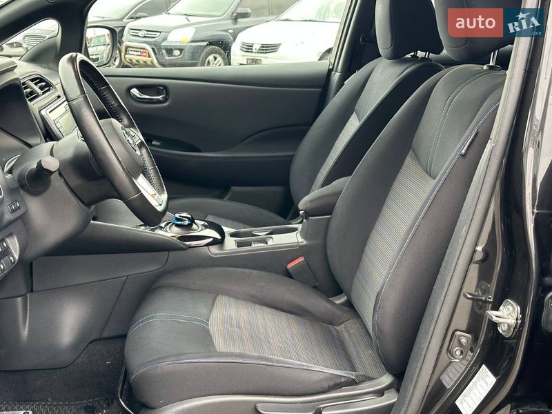 Хетчбек Nissan Leaf 2018 в Львові