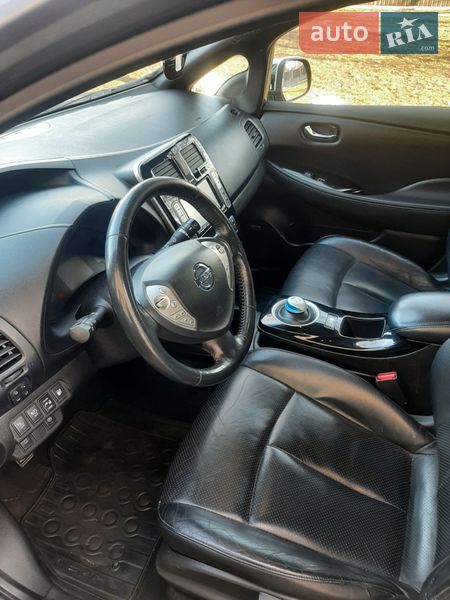 Хэтчбек Nissan Leaf 2014 в Луцке