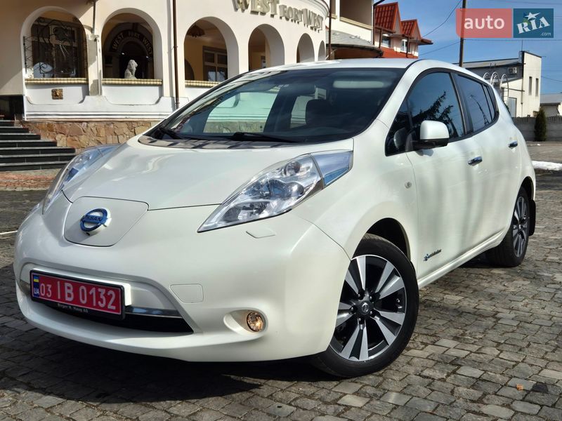 Хэтчбек Nissan Leaf 2016 в Золочеве