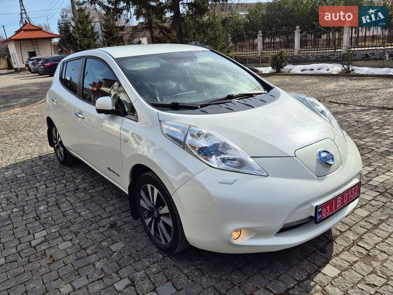 Хэтчбек Nissan Leaf 2016 в Золочеве