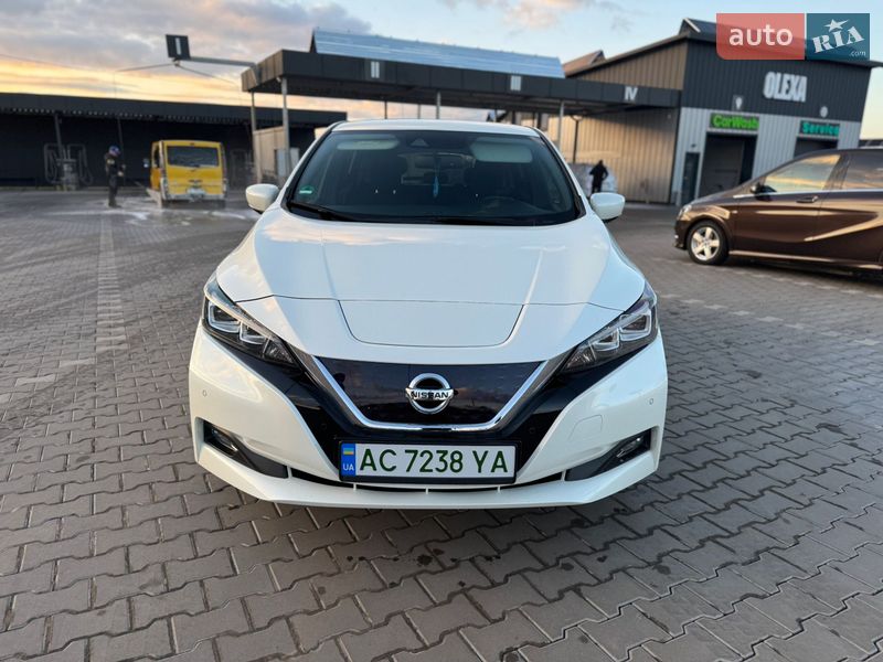 Хэтчбек Nissan Leaf 2018 в Владимире